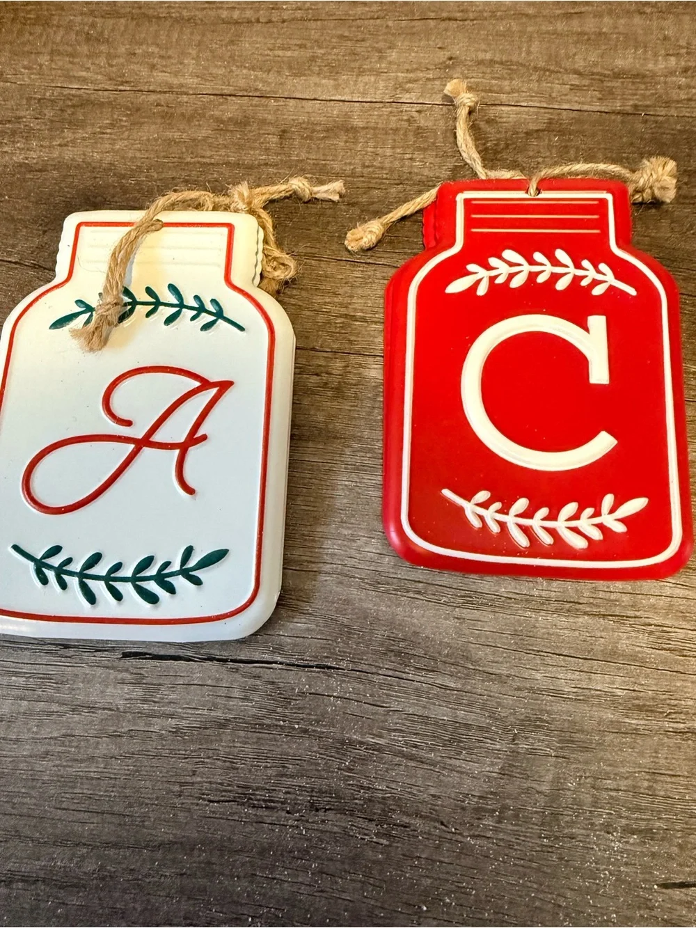 N/A 40+ ornaments